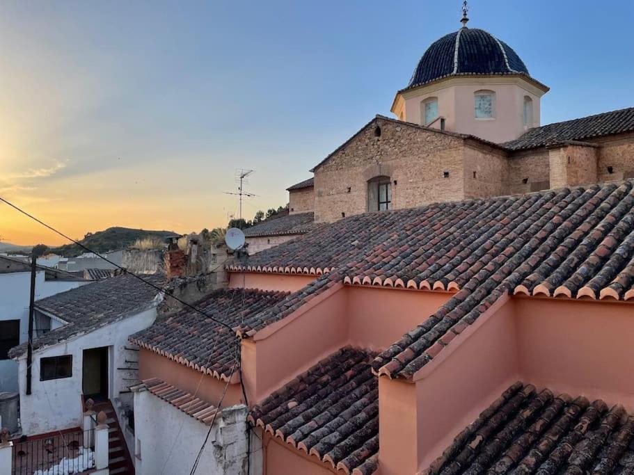 Mountain Retreat With Stunning Terrace Views * Pedralba