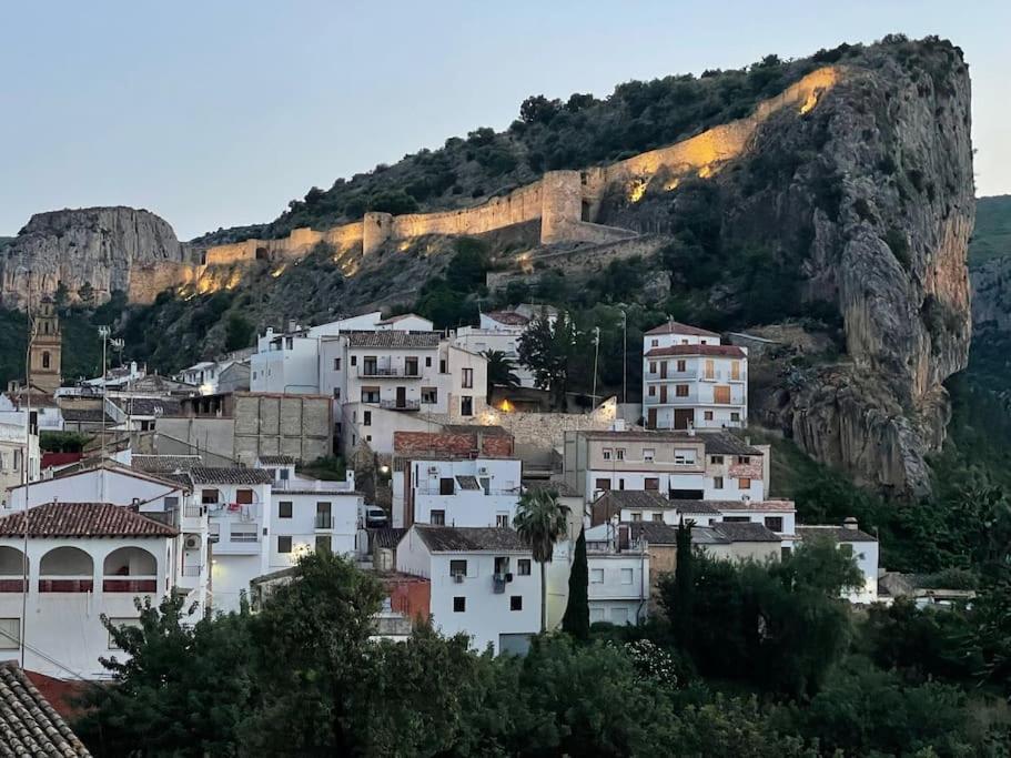 Mountain Retreat With Stunning Terrace Views * Pedralba